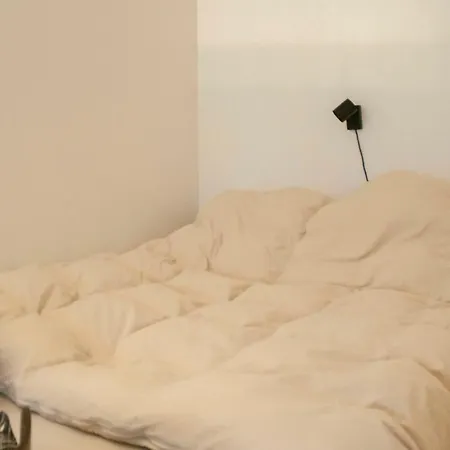 Very Nice Decorated Studio For 2 With Balcony * باريس